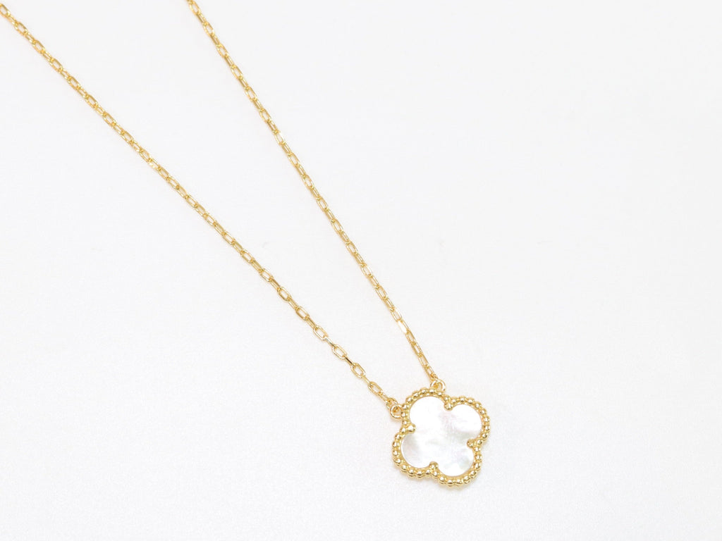 Sleek gold pearl white clover chain