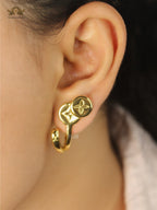 alphabet L & V small hoop type earrings