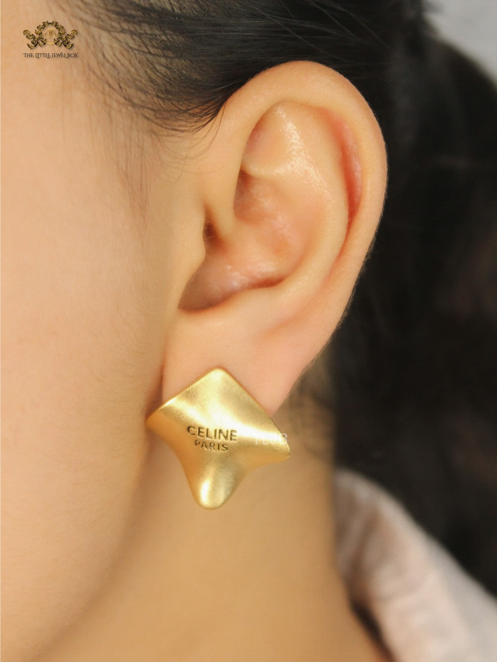 Alphabet C studs in gold