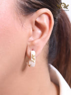 Alphabet Y white enamel hoops