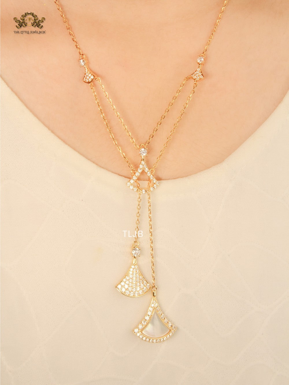 celestial bvl neck chain white mop