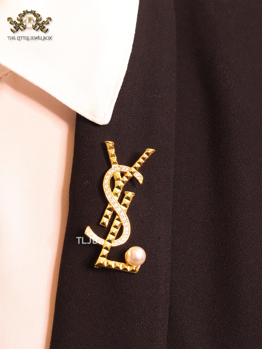 Alphabet Y gold brooch with pearl