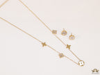 Clover necklace set in mother of pearl and gold plating