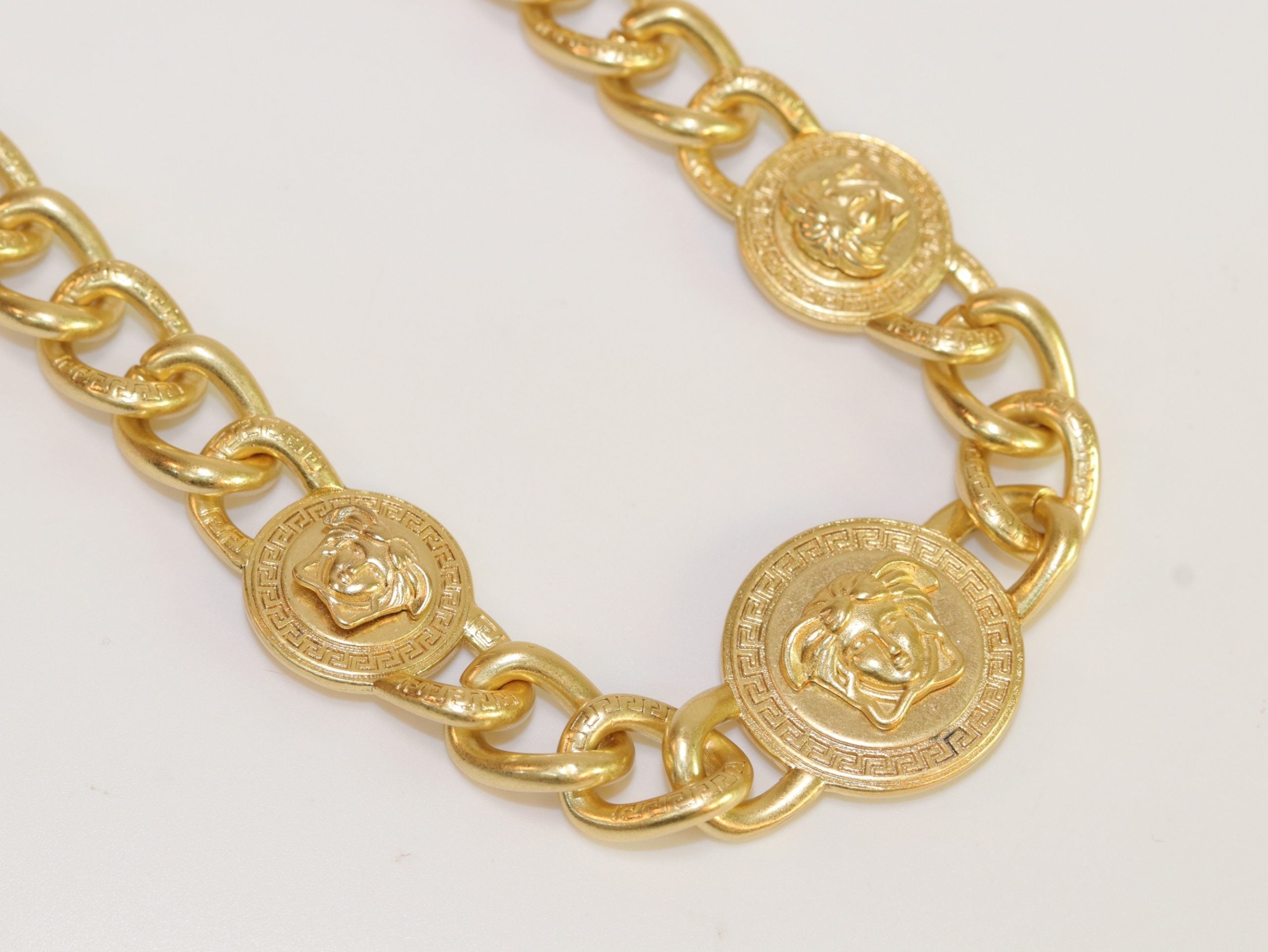 Chunky medusa gold link chain