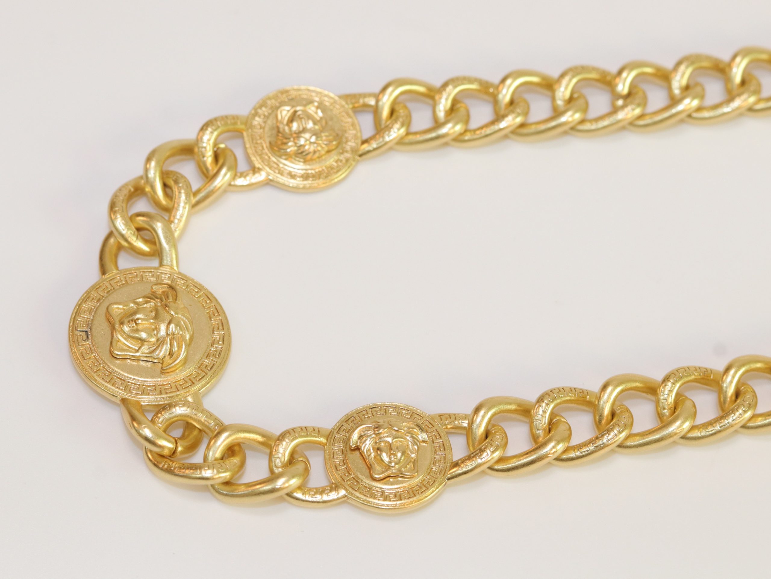 Chunky medusa gold link chain