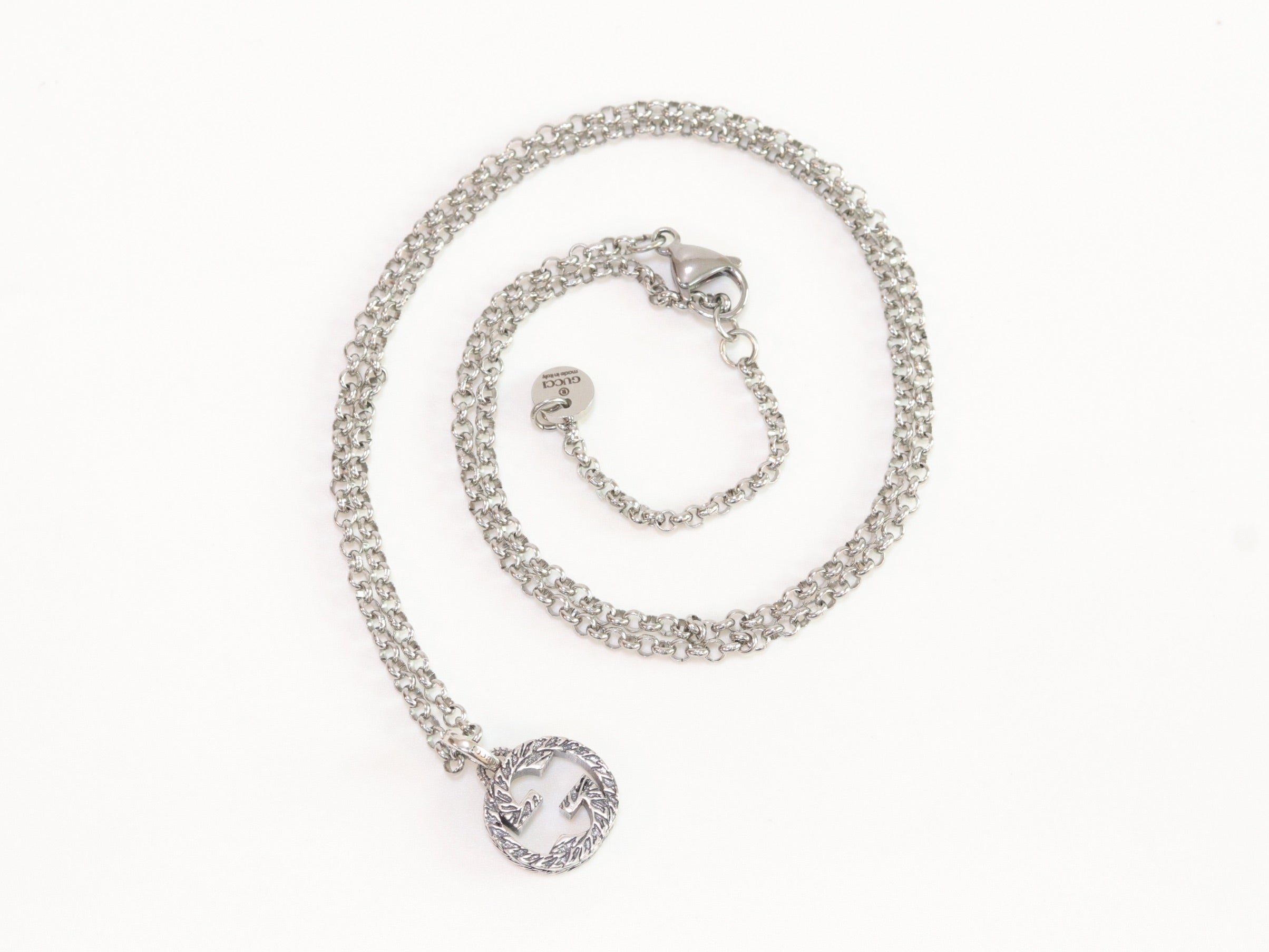 Double G Pendant in silver chain