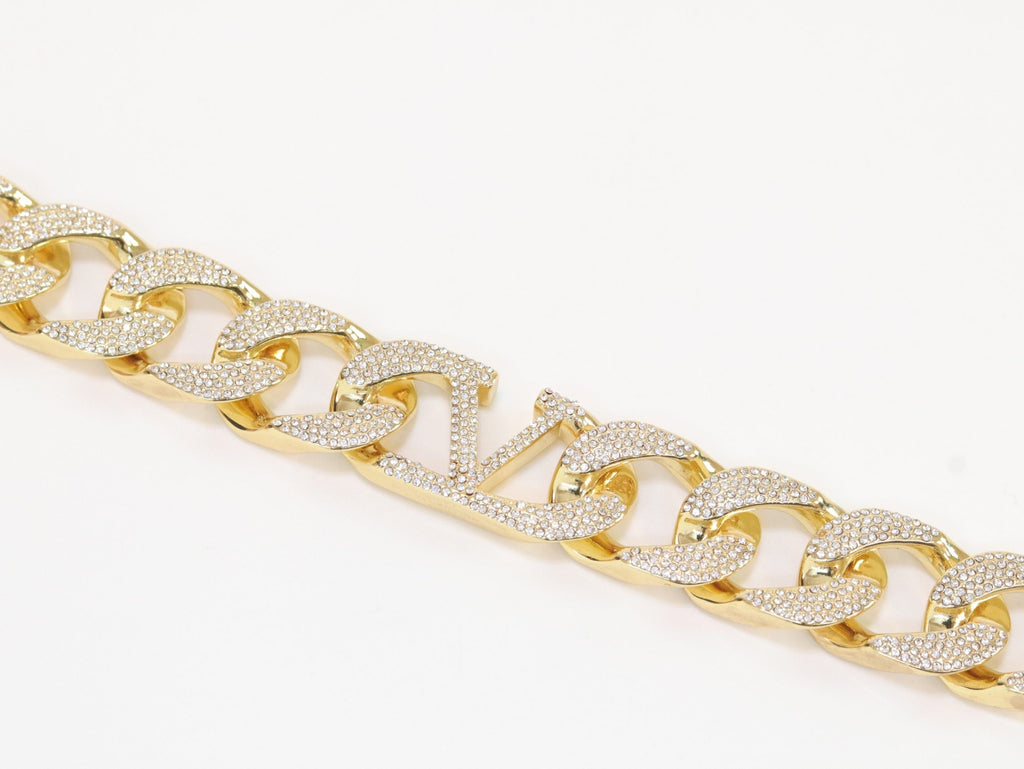 Alphabet V Chunky gold linked chain with CZ