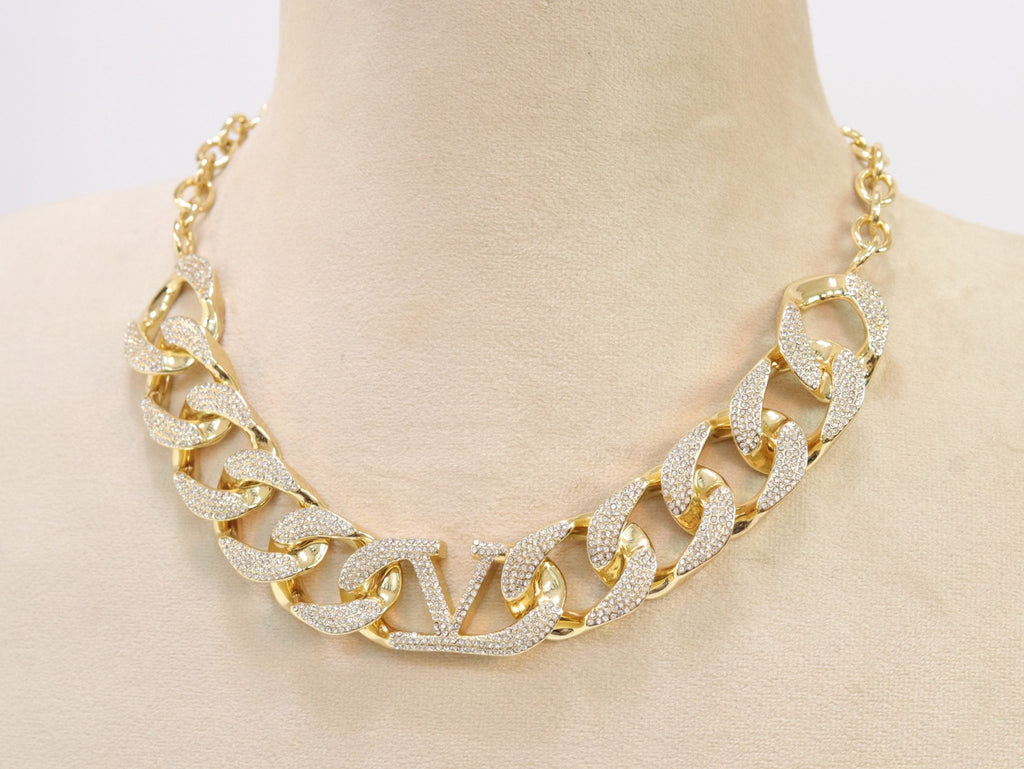 Alphabet V Chunky gold linked chain with CZ