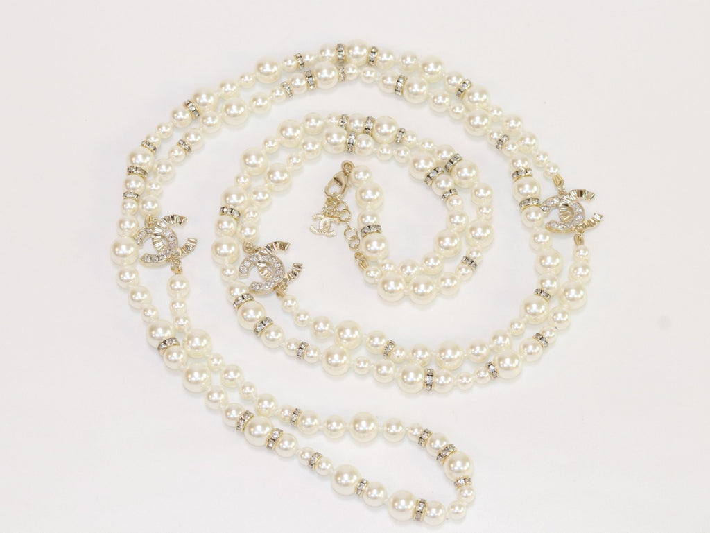 Double C pearl long chain