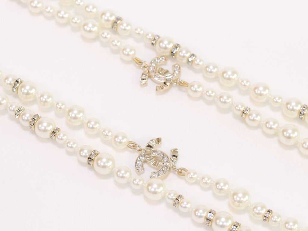 Double C pearl long chain