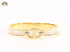 Alphabet H seek bracelet with white print