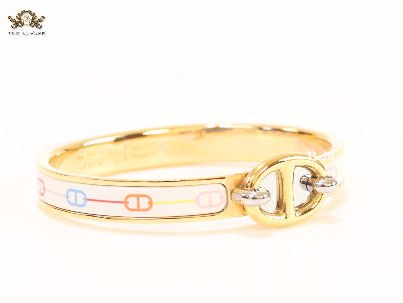 Alphabet H seek bracelet with white and multi colour print