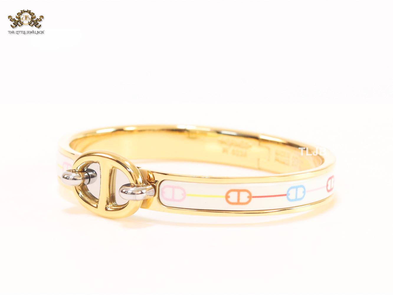 Alphabet H seek bracelet with white and multi colour print