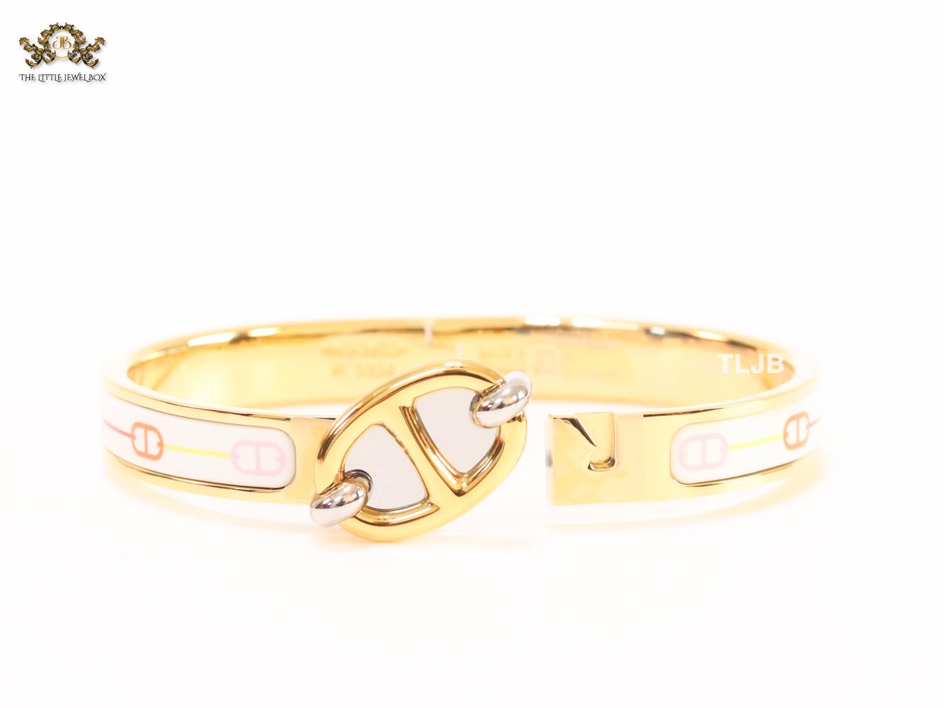 Alphabet H seek bracelet with white and multi colour print