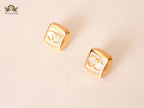 twin c MOP square Stud earrings