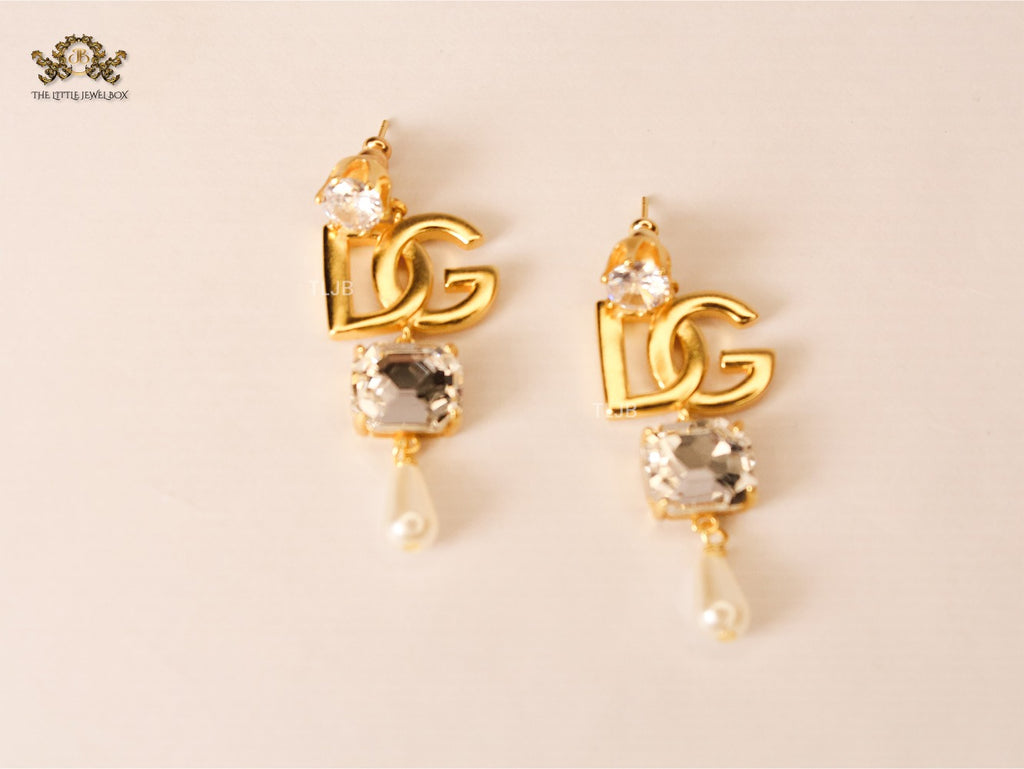 alphabet D and G Pearl Luxe Drop earrings