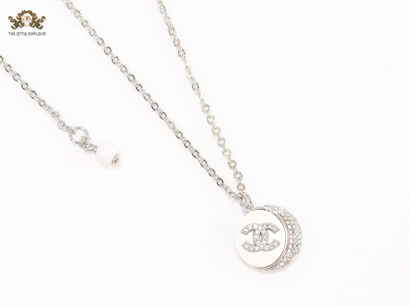 Double C cz and white enamel platinum round chain