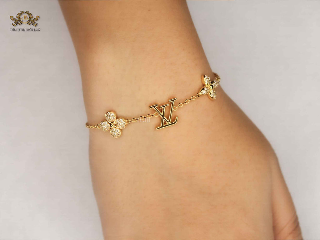 alphabet LV twin flower bracelet golden