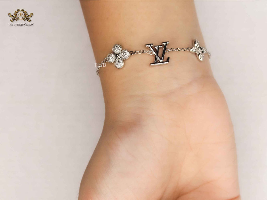 alphabet LV twin flower bracelet platinum