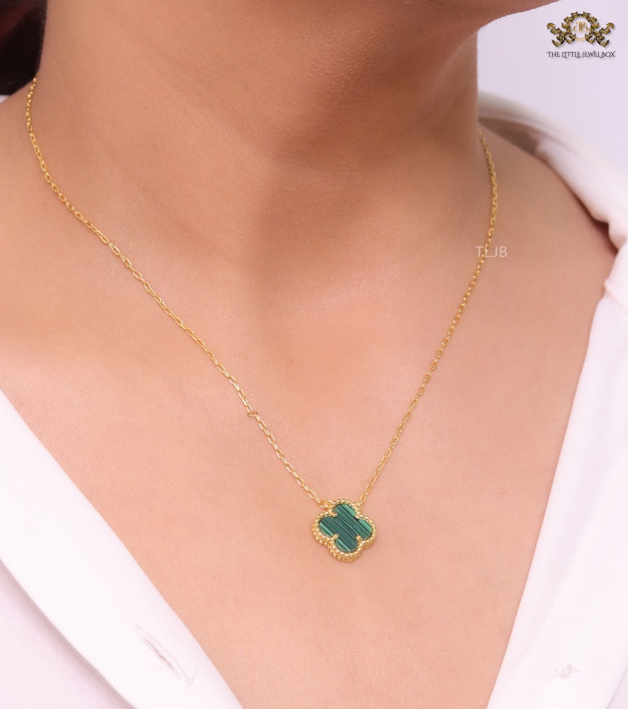Sleek Malachite gold clover chain