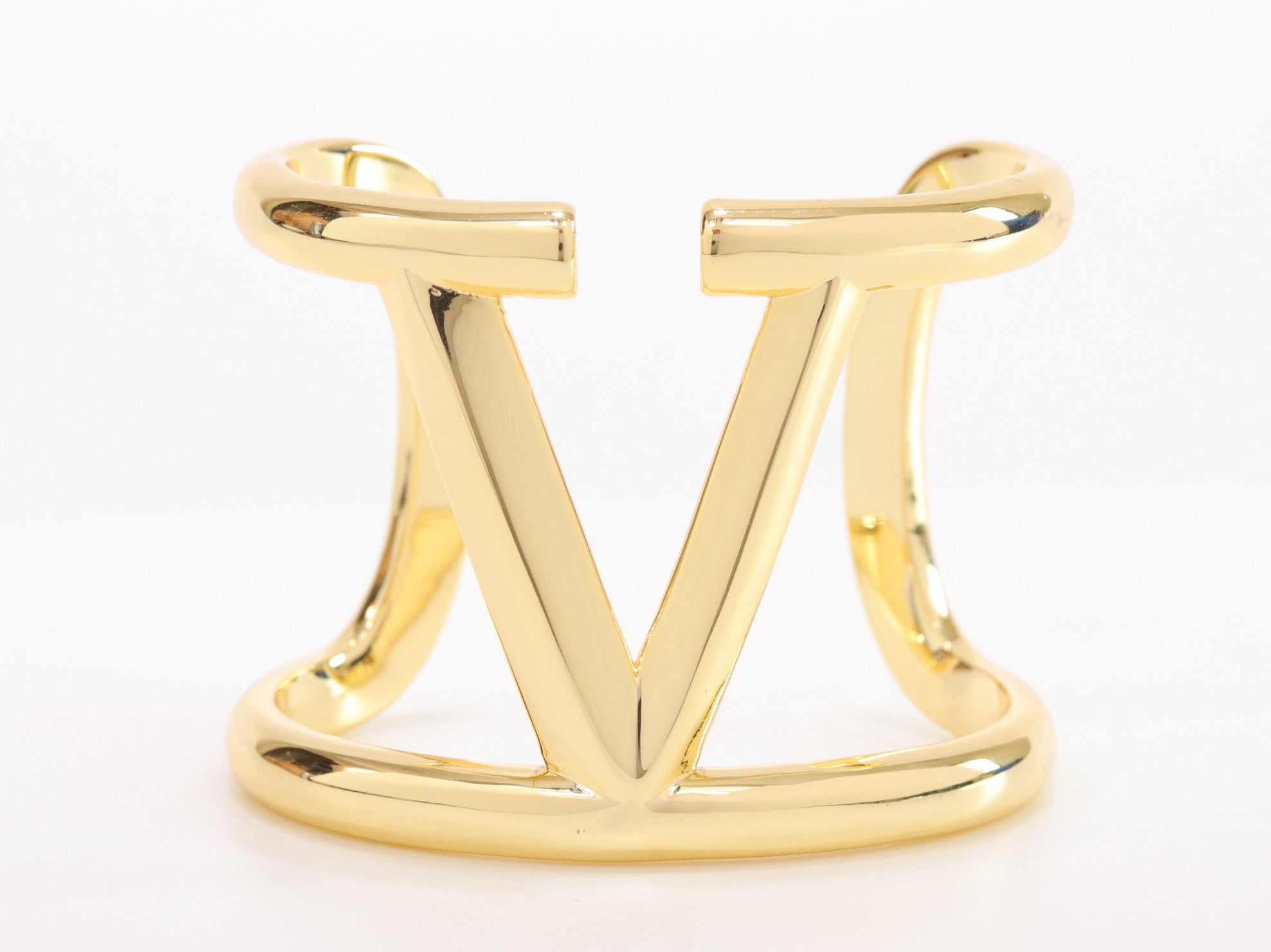 Alphabet V gold plated open bracelet