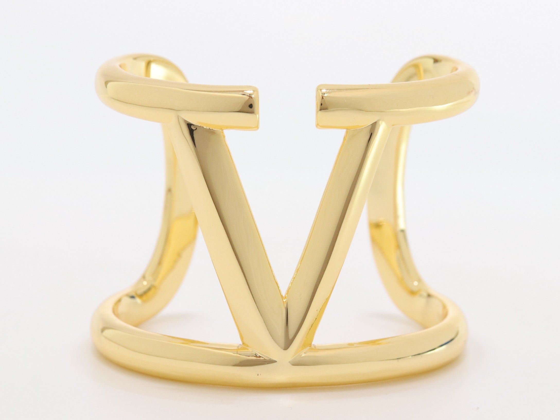 Alphabet V gold plated open bracelet