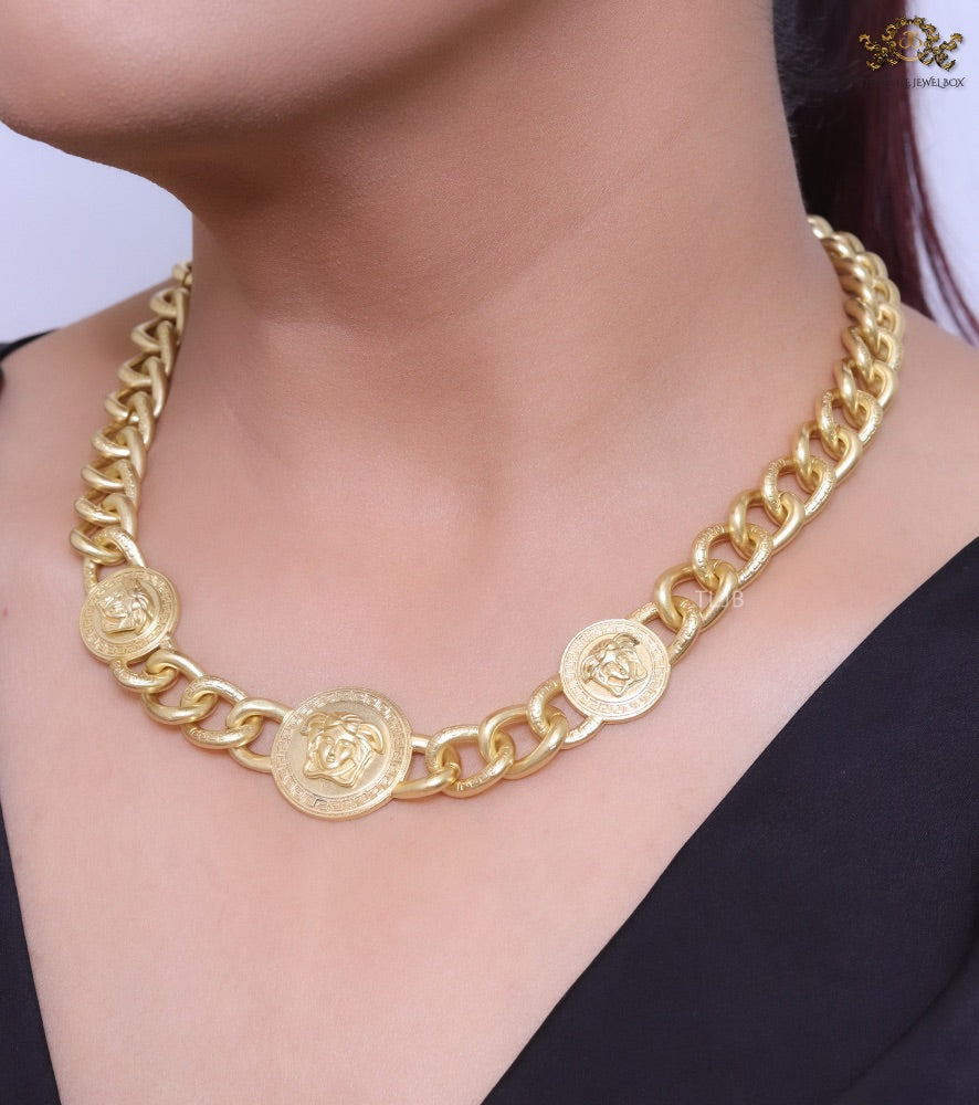 Chunky medusa gold link chain