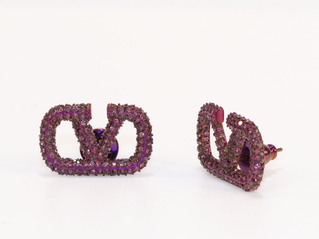 Alphabet V purple cz studs