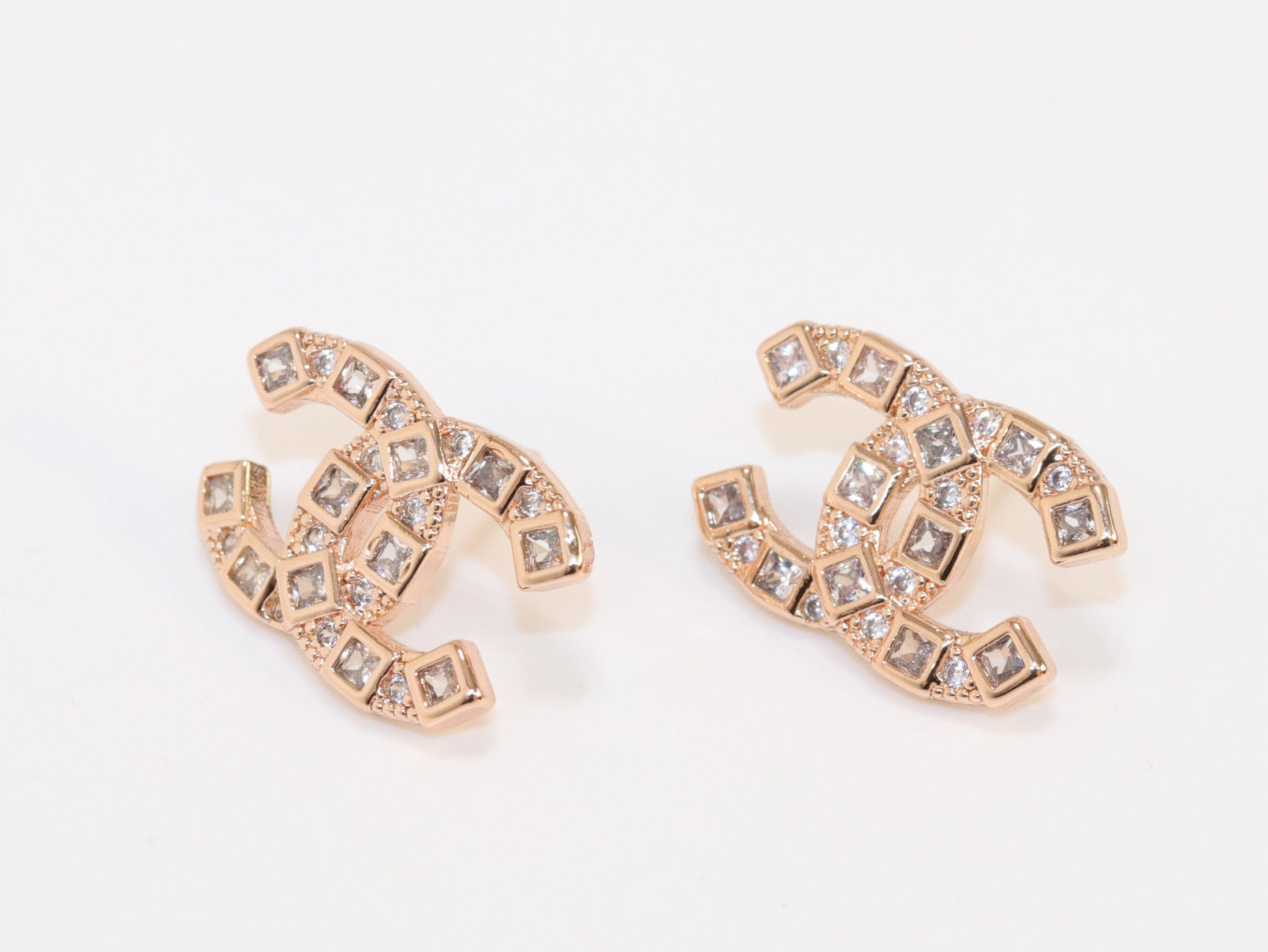 Double C rose gold studs