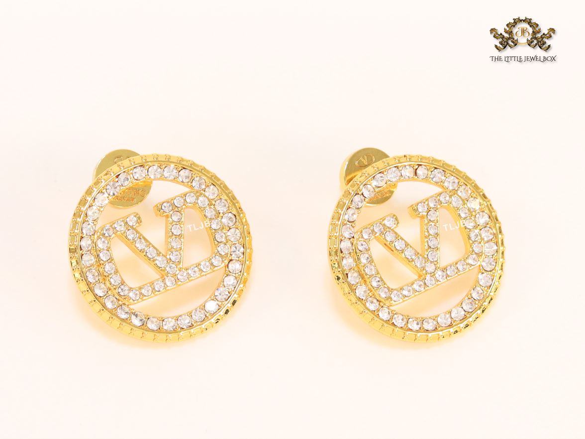 Alphabet V round CZ studs