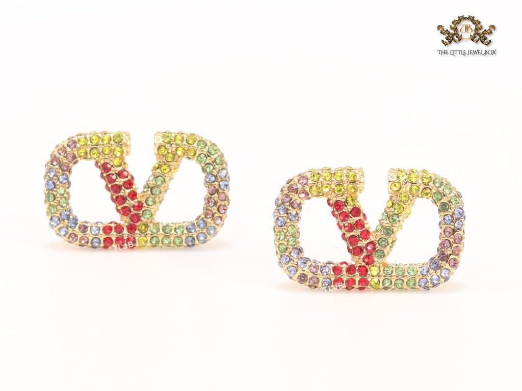 Alphabet V multi coloured studs