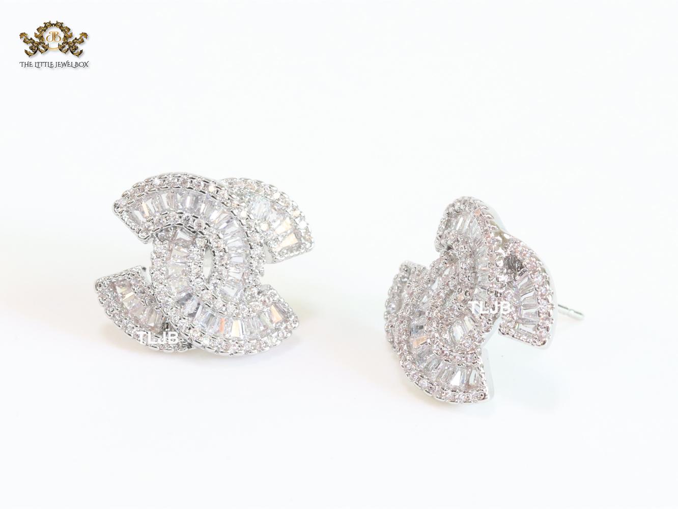 Double C baguette studs - Platinum plated