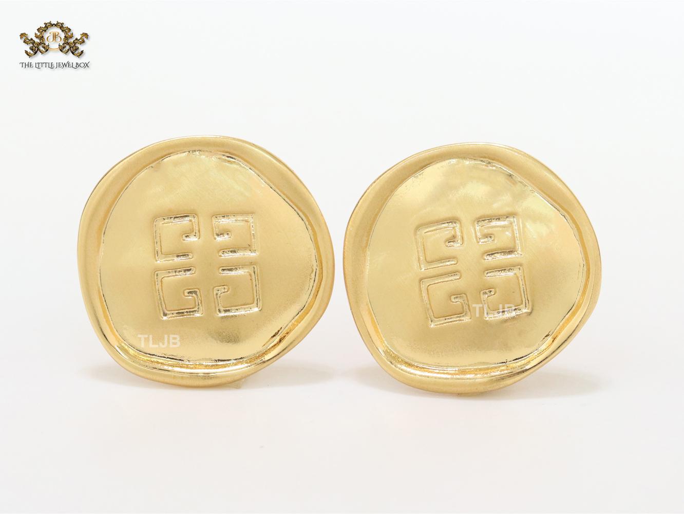 Gold studs