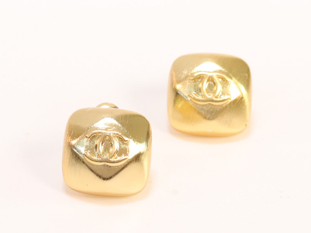 Double C matte gold studs