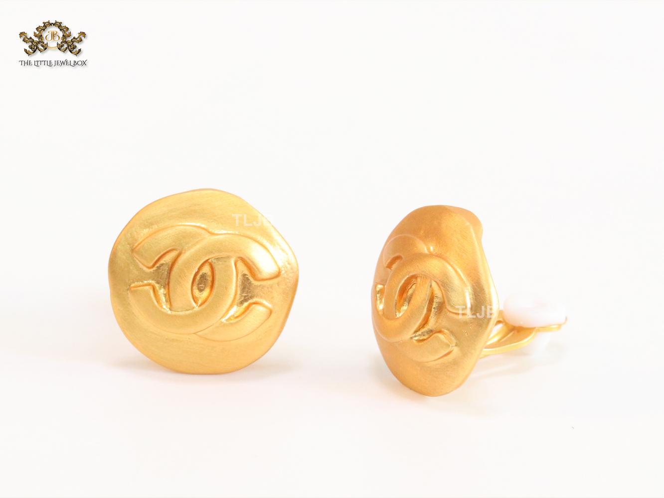 Double C gold clip on studs- small