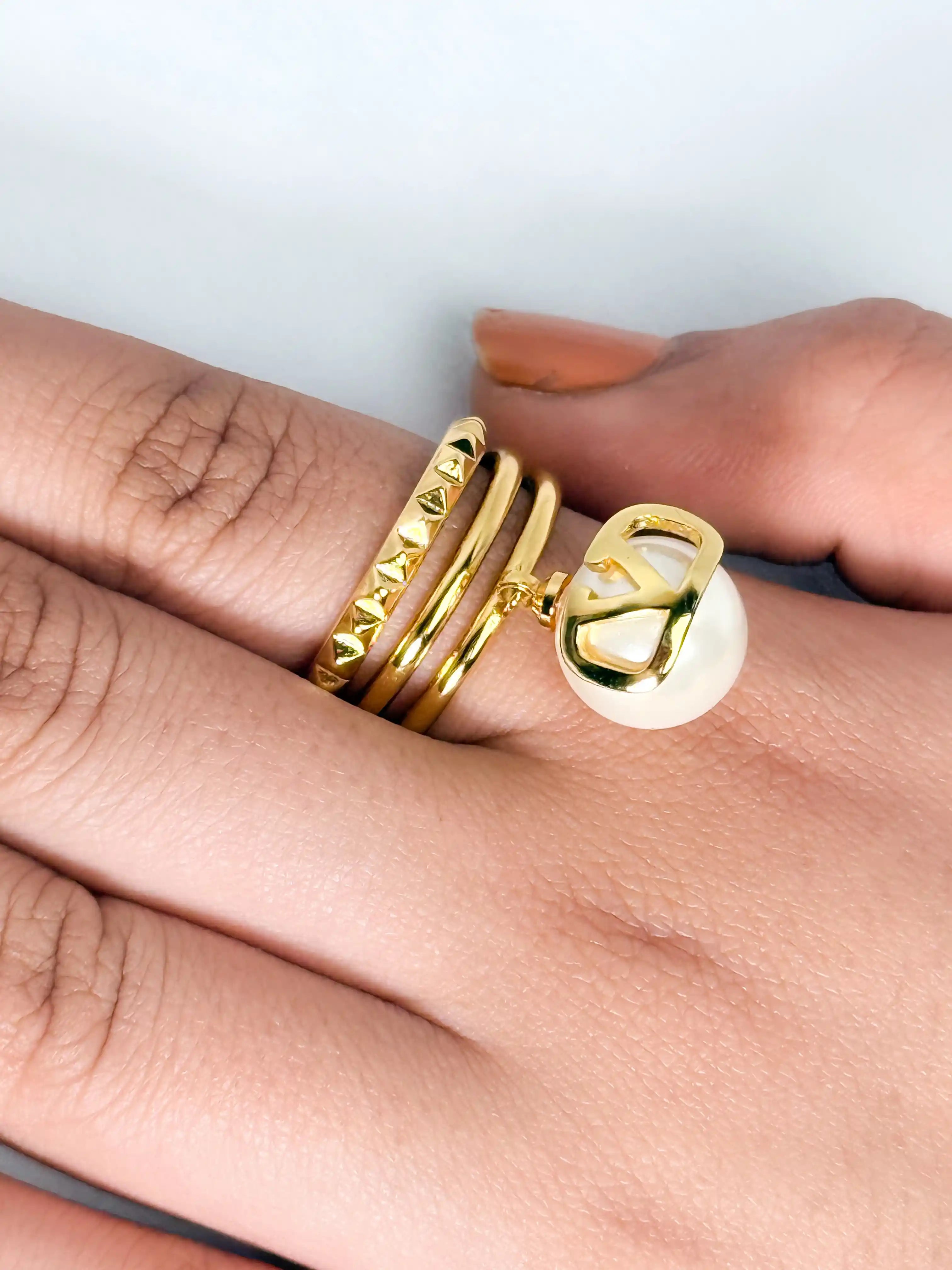 Alphabet V Pearl Dome Ring