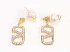 Alphabet V gold cz pearl drops