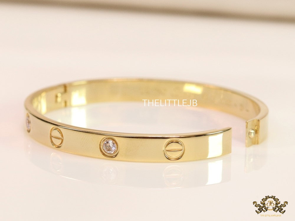 Men's gold Screw and diamond oval shaped openable bracelets