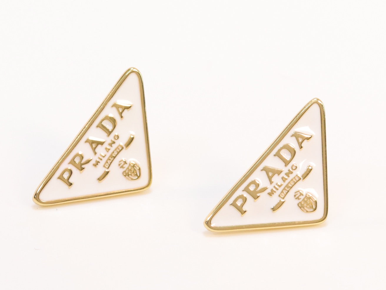 White & Gold enamel studs
