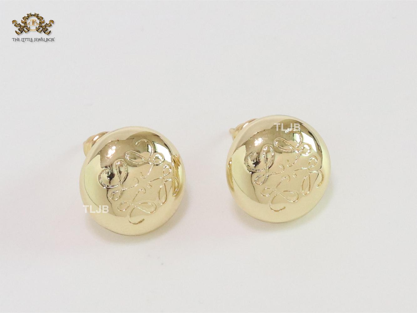 Alphabet L small gold studs