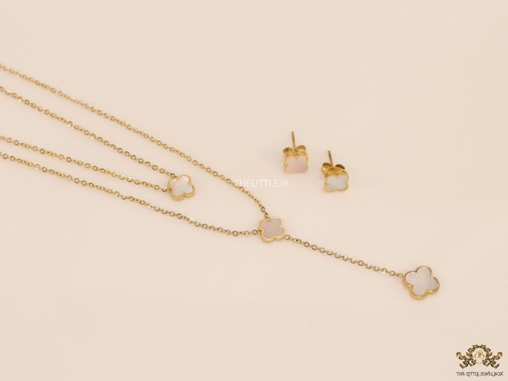 Dual chain necklace with white MOP clover in gold finish