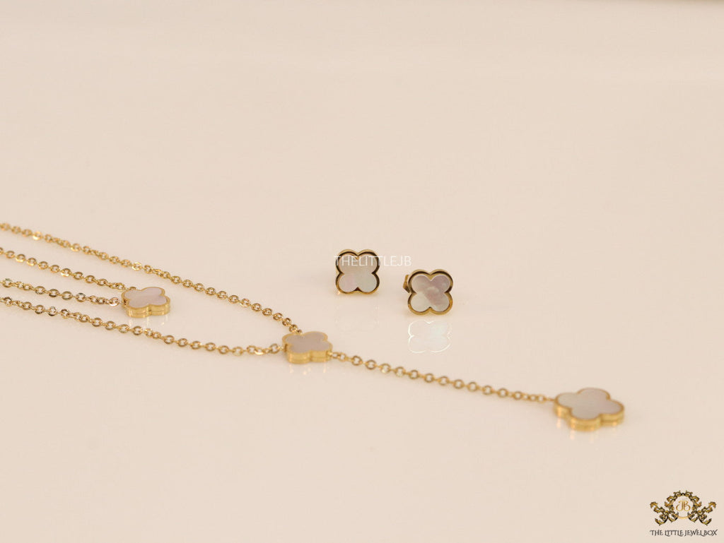 Dual chain necklace with white MOP clover in gold finish