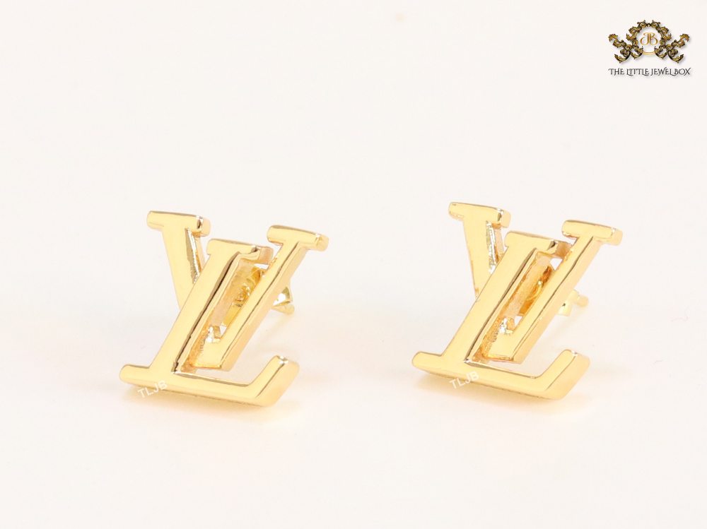 Alphabet L gold studs
