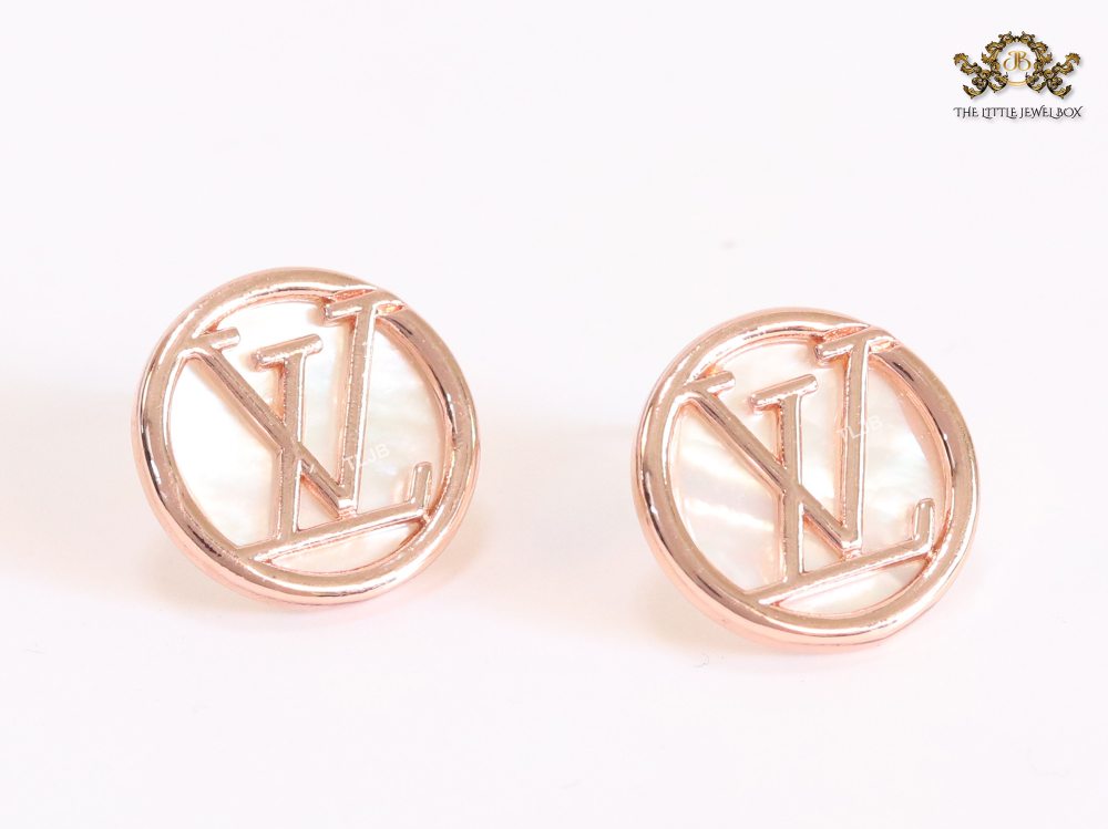 Alphabet L rose gold round studs 16 mm