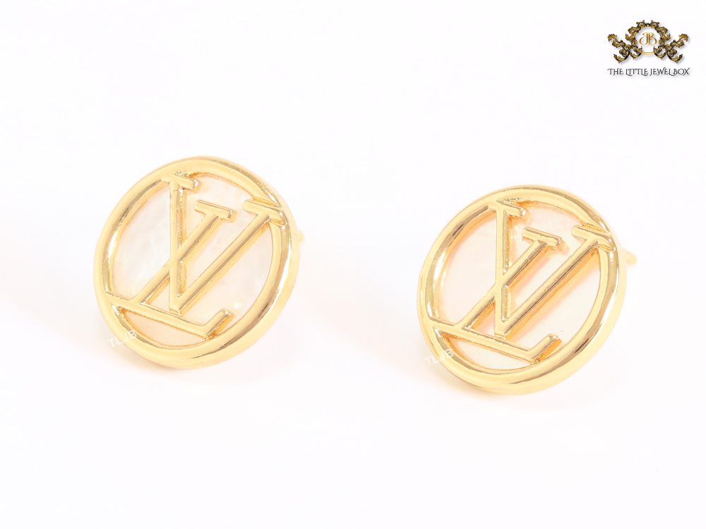 Alphabet L gold round studs 16mm