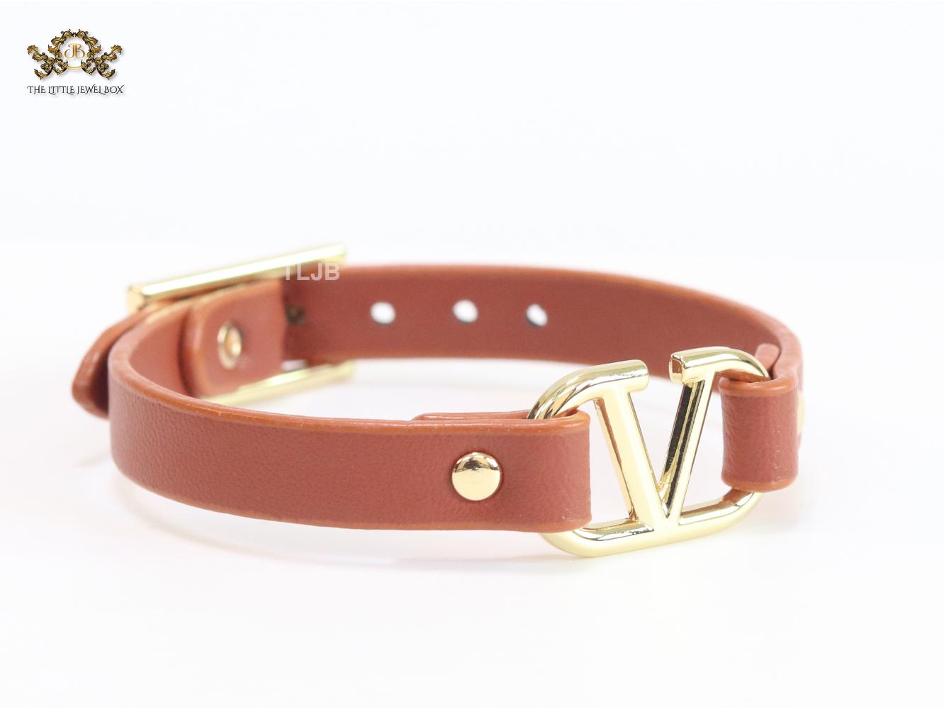 Alphabet V leather bracelet - rust