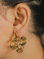 alphabet L&V curved flower Gold earrings