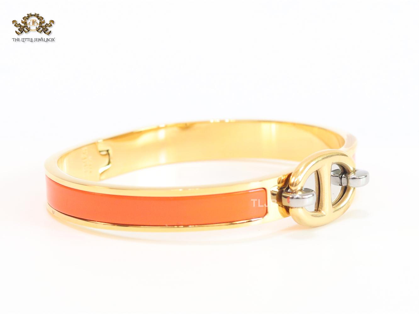 Alphabet H orange sleek bracelet