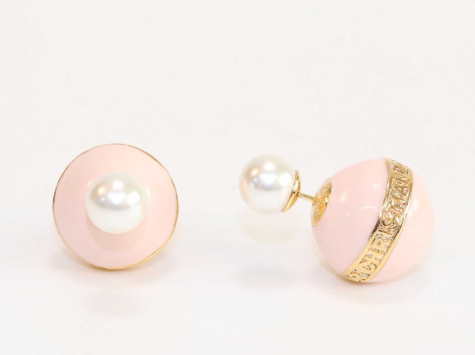 Pink and white pearls gold motif studs