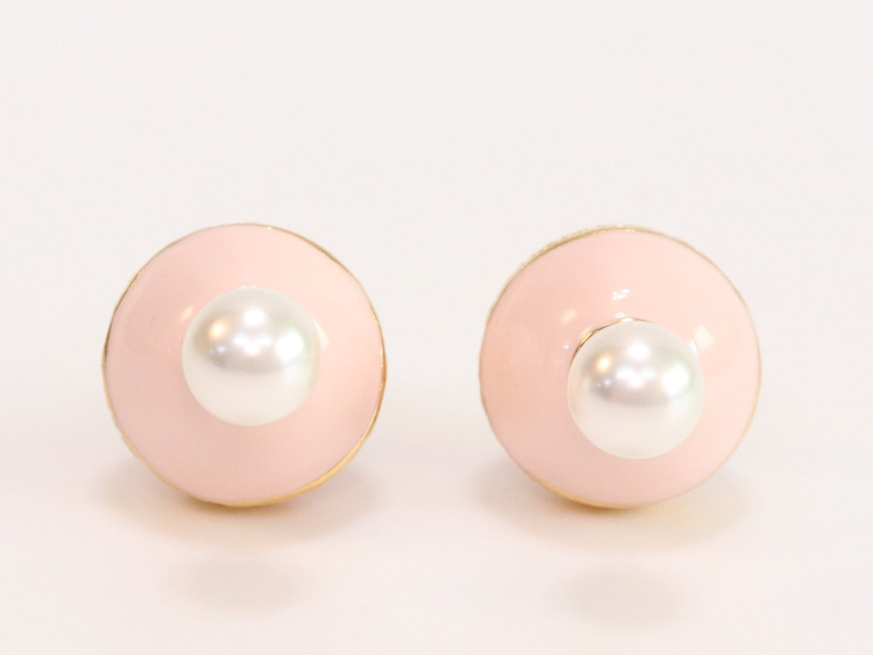 Pink and white pearls gold motif studs